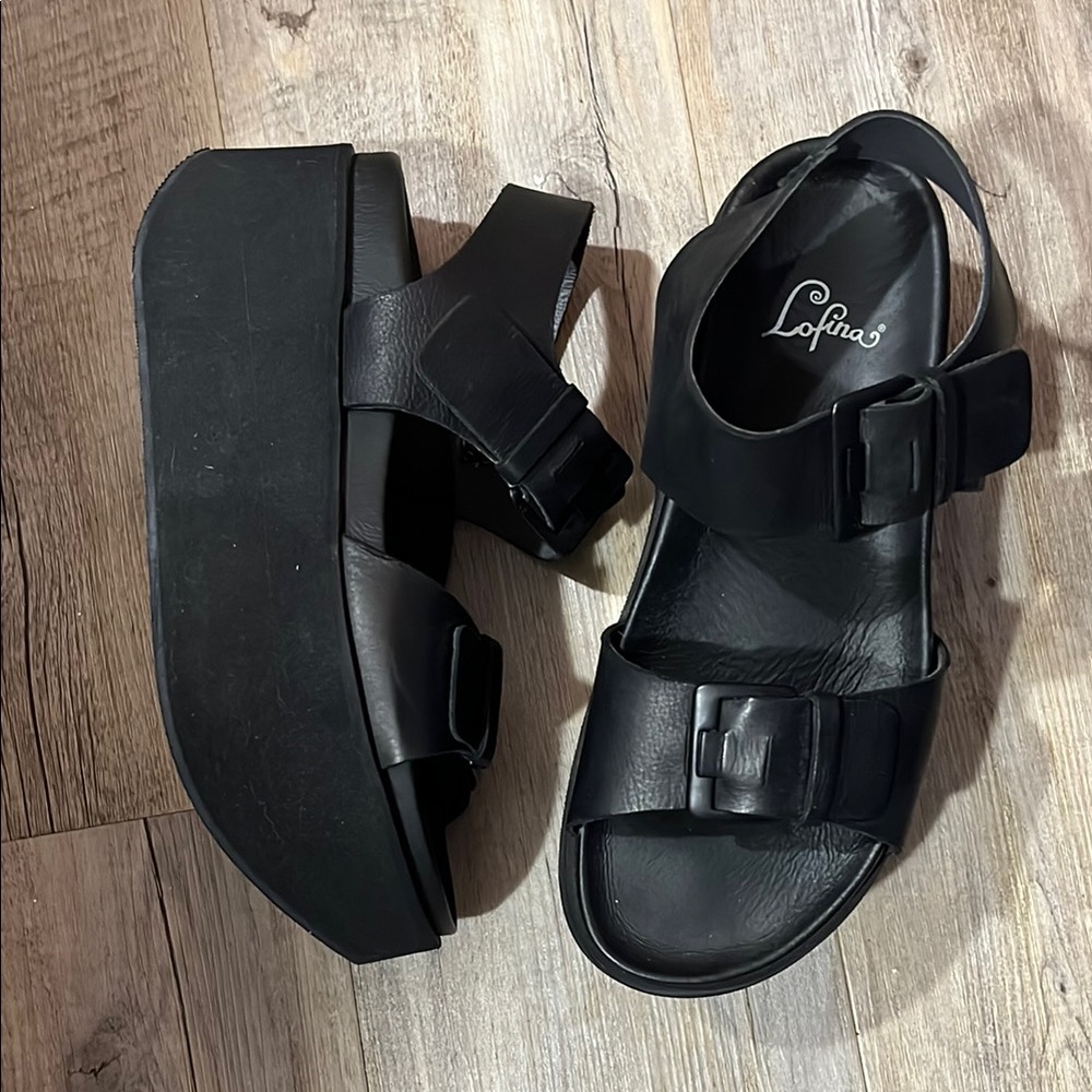 Lofina Black Platform Sandals
